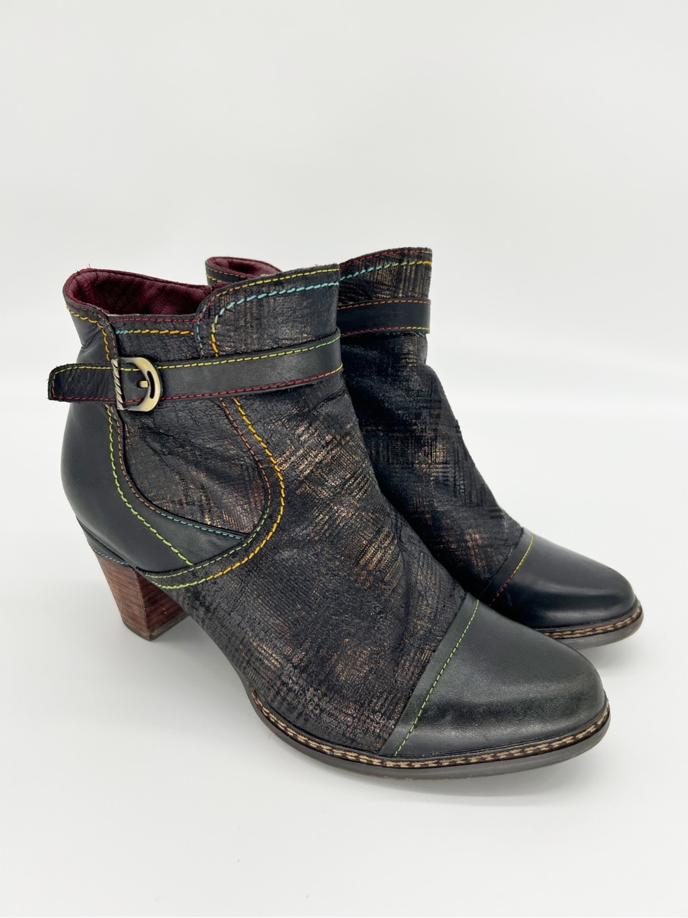 L’artiste Captivate Black Textured Leather Ankle Booties Multi Color